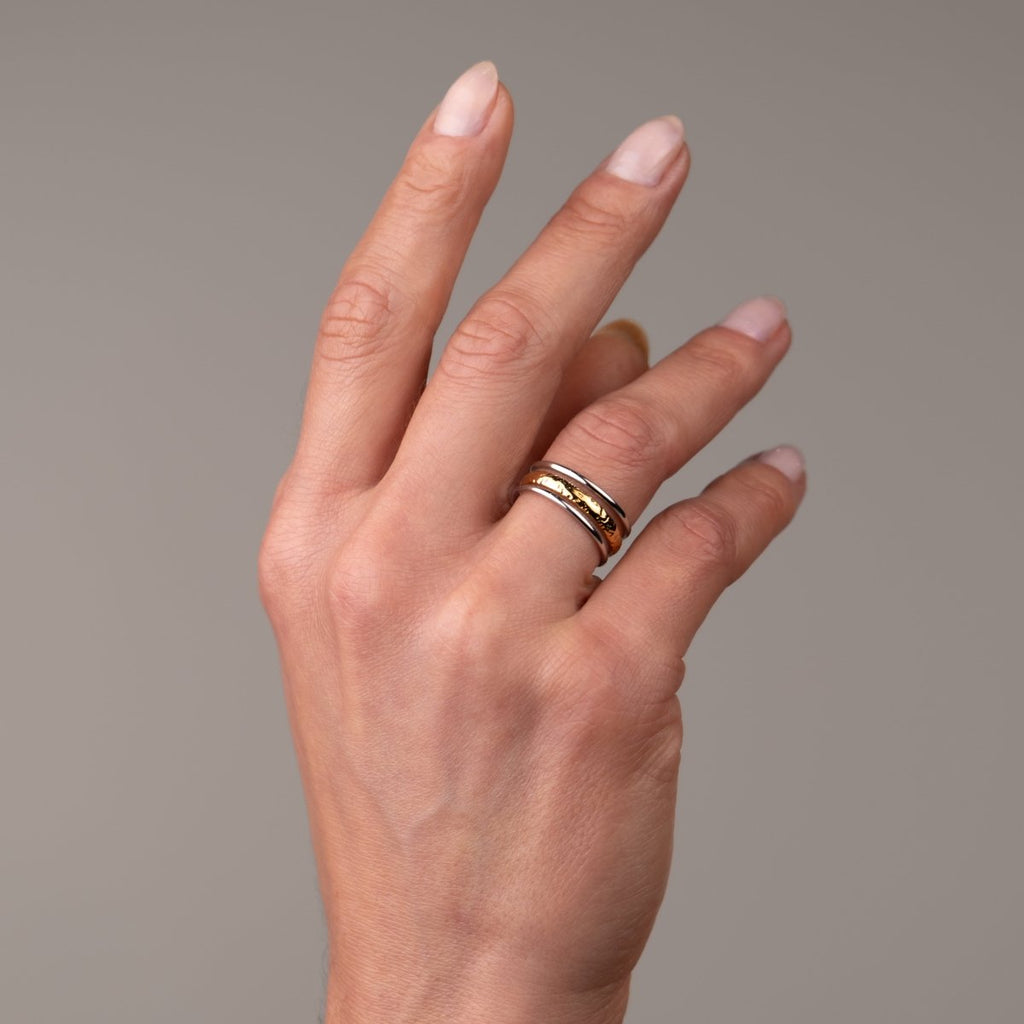 Anel Aura Ajustável com Mix de Banhos Dourado e Prata