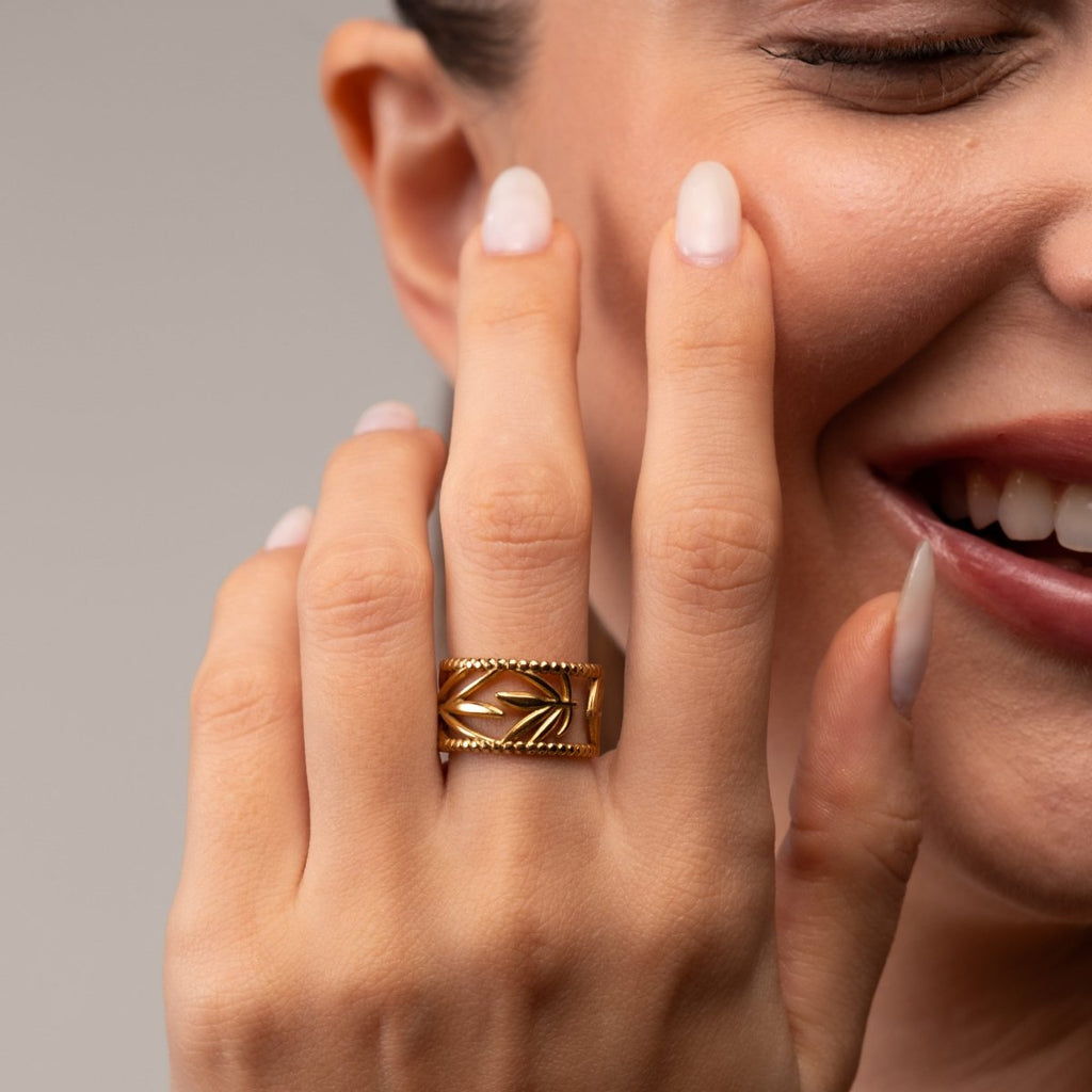 Anel Botânico Ajustável Banhado em Ouro 18K