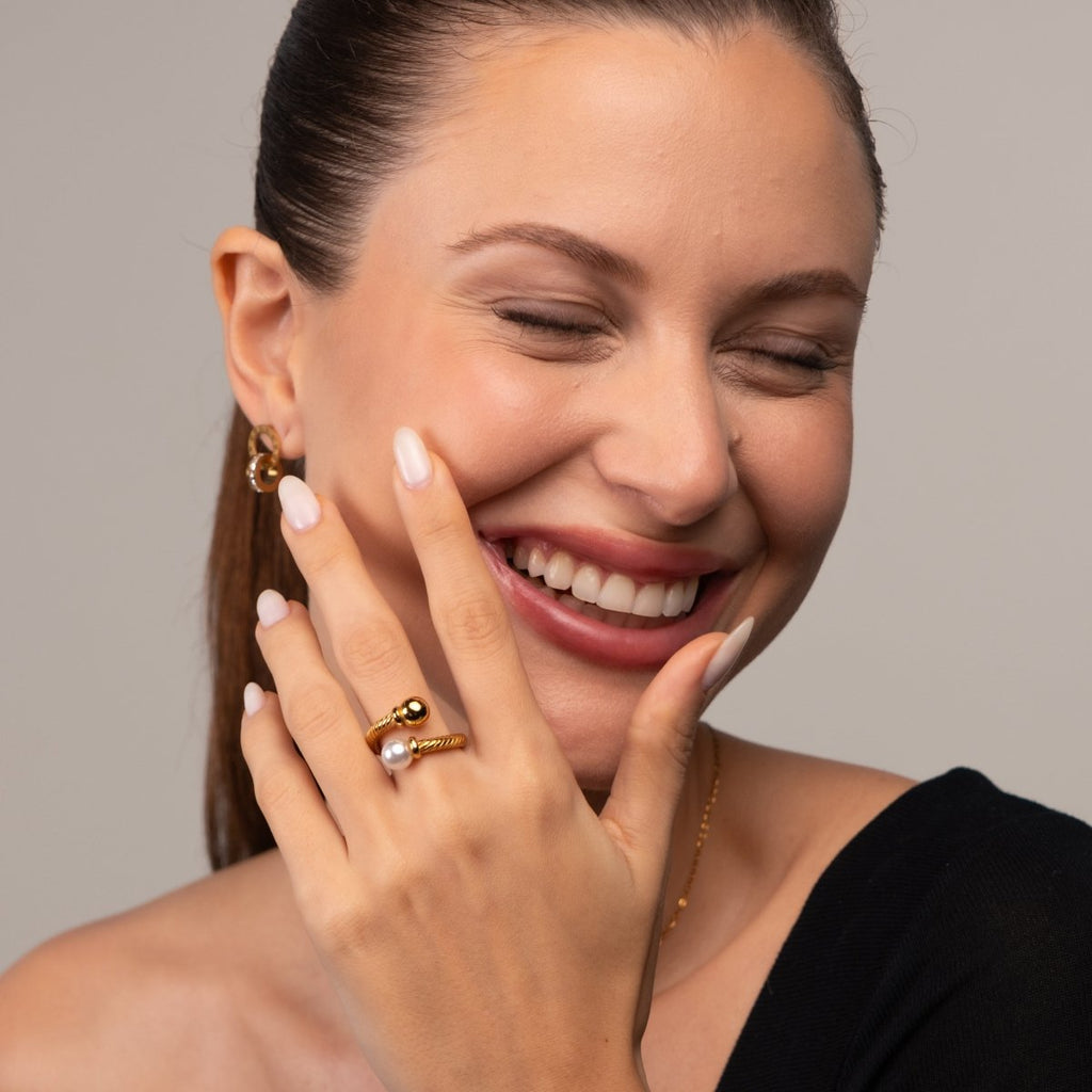 Anel Elegance Pérola Banhado em Ouro 18k