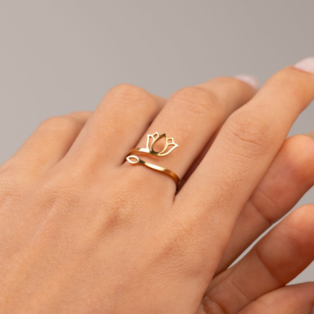 Anel Flor de Lótus Banhado em Ouro 18K