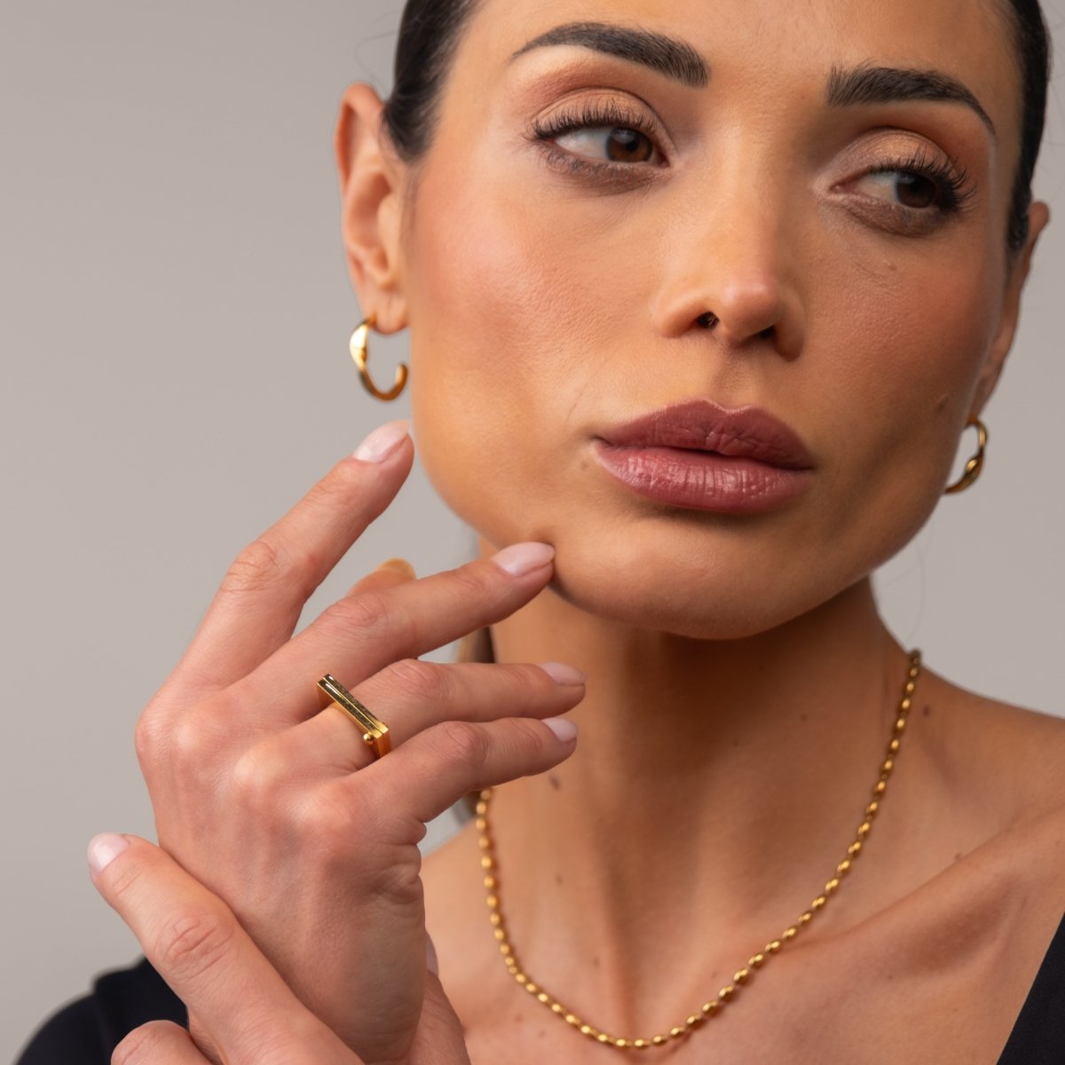 Anel Parafuso Plano Banhado em Ouro 18k