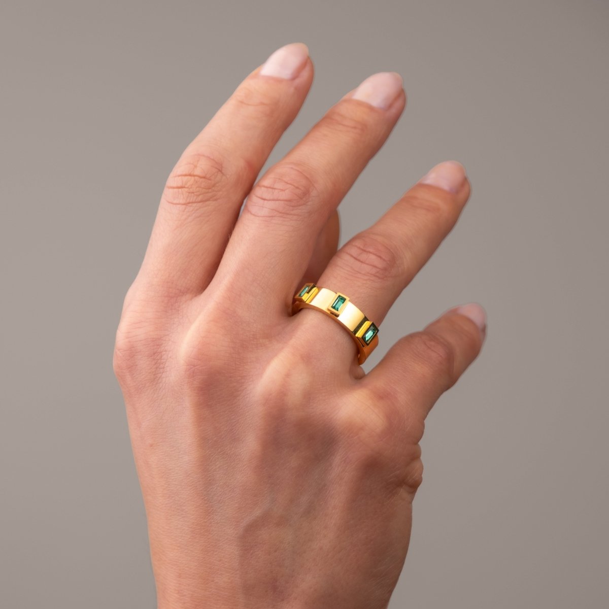 Anel Prestige Cúbica Banhado em Ouro 18K