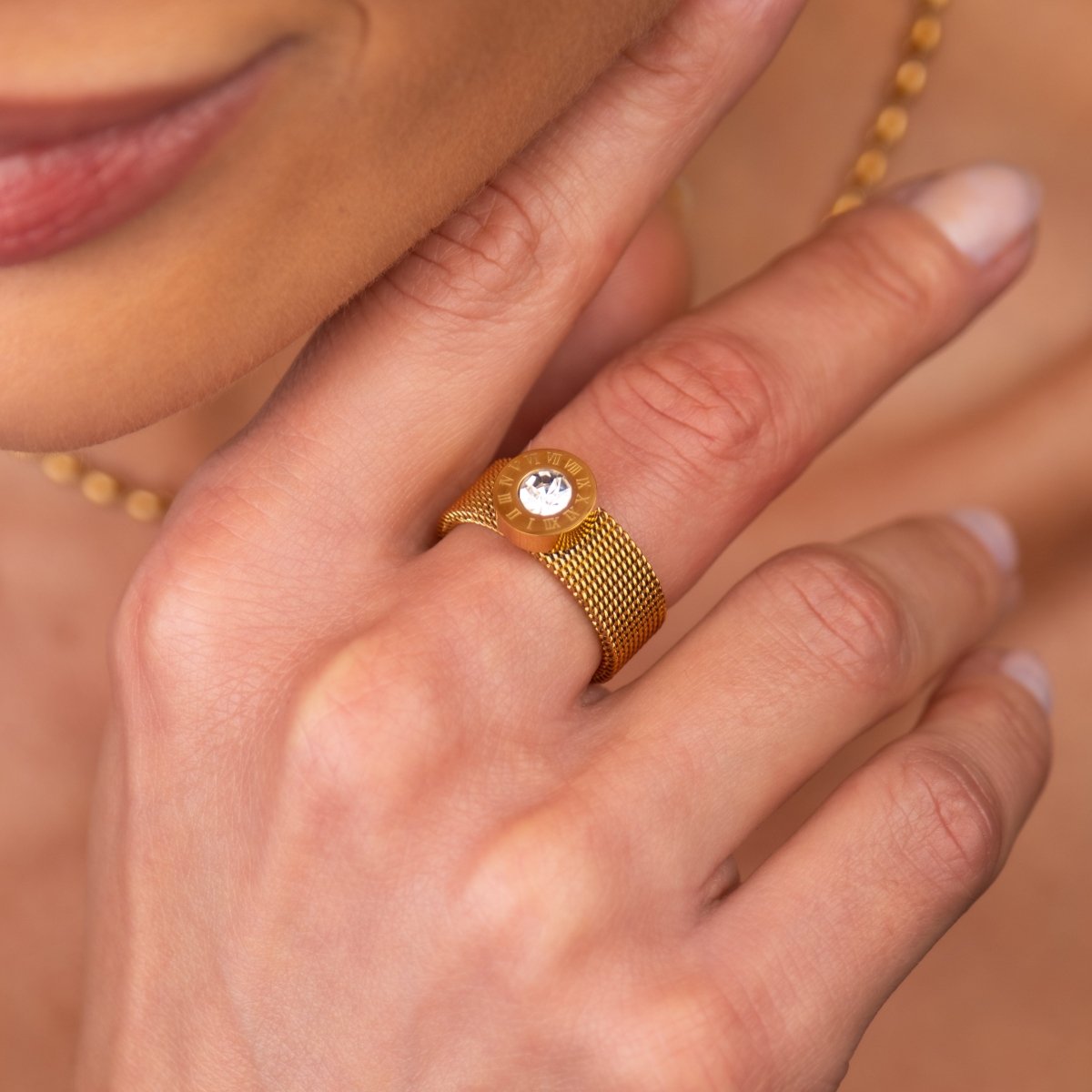 Anel Roman Malha Banhado em Ouro 18K