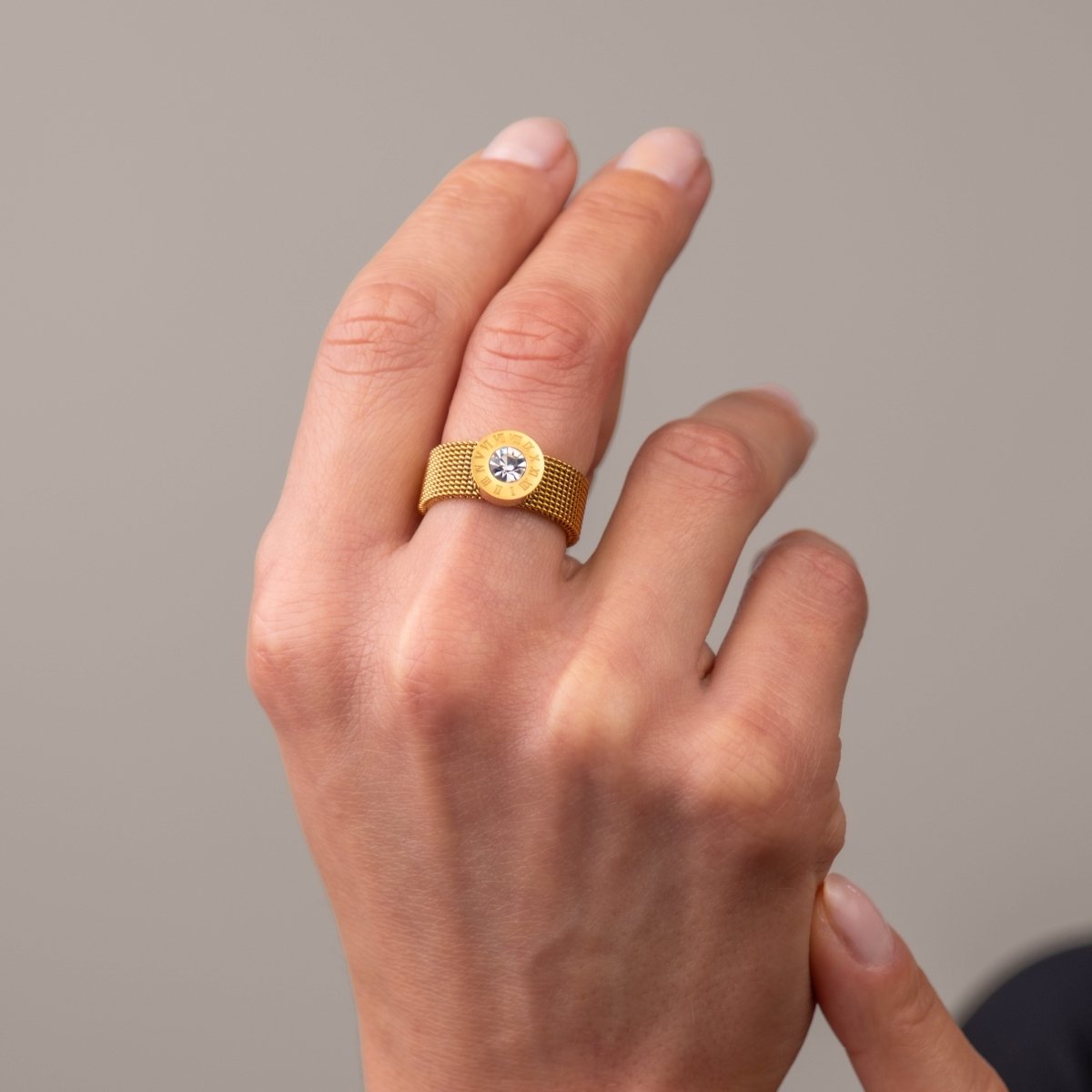 Anel Roman Malha Banhado em Ouro 18K