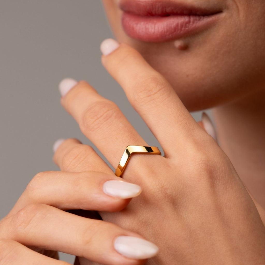 Anel Trinity Liso Banhado em Ouro 18K