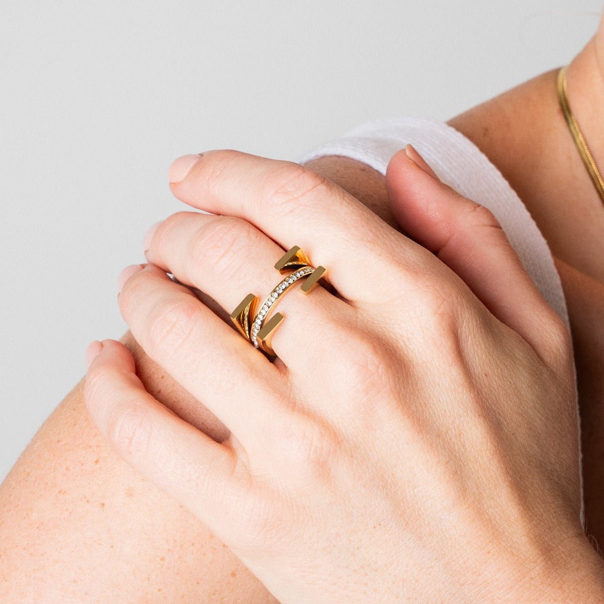 Anel Truth Banhado em Ouro 18K