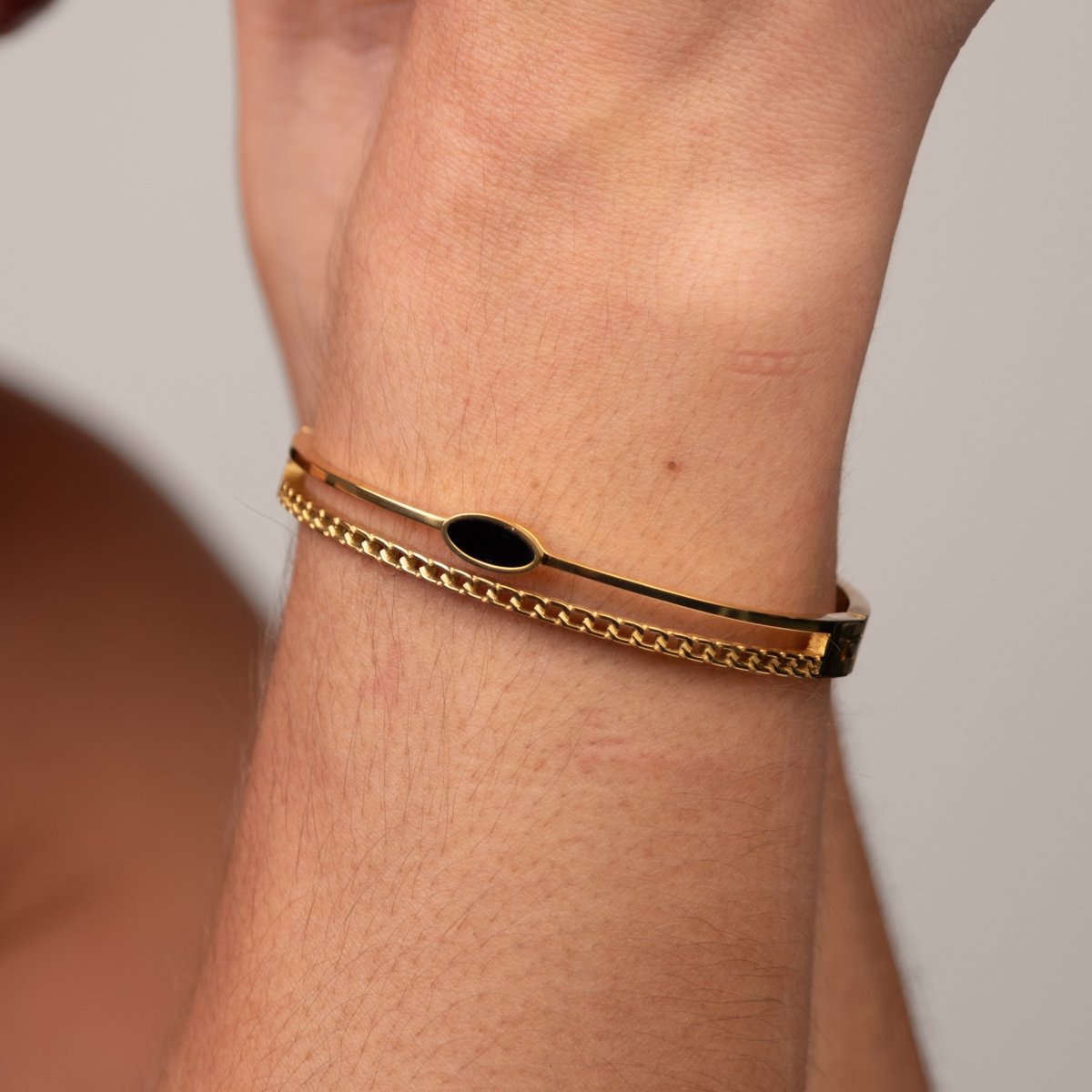 Bracelete Camadas Ônix Banhado em Ouro 18k