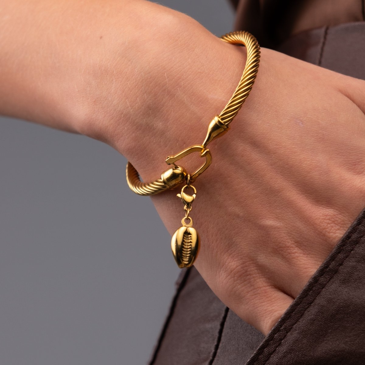 Bracelete Concha Hana Banhado em Ouro 18K