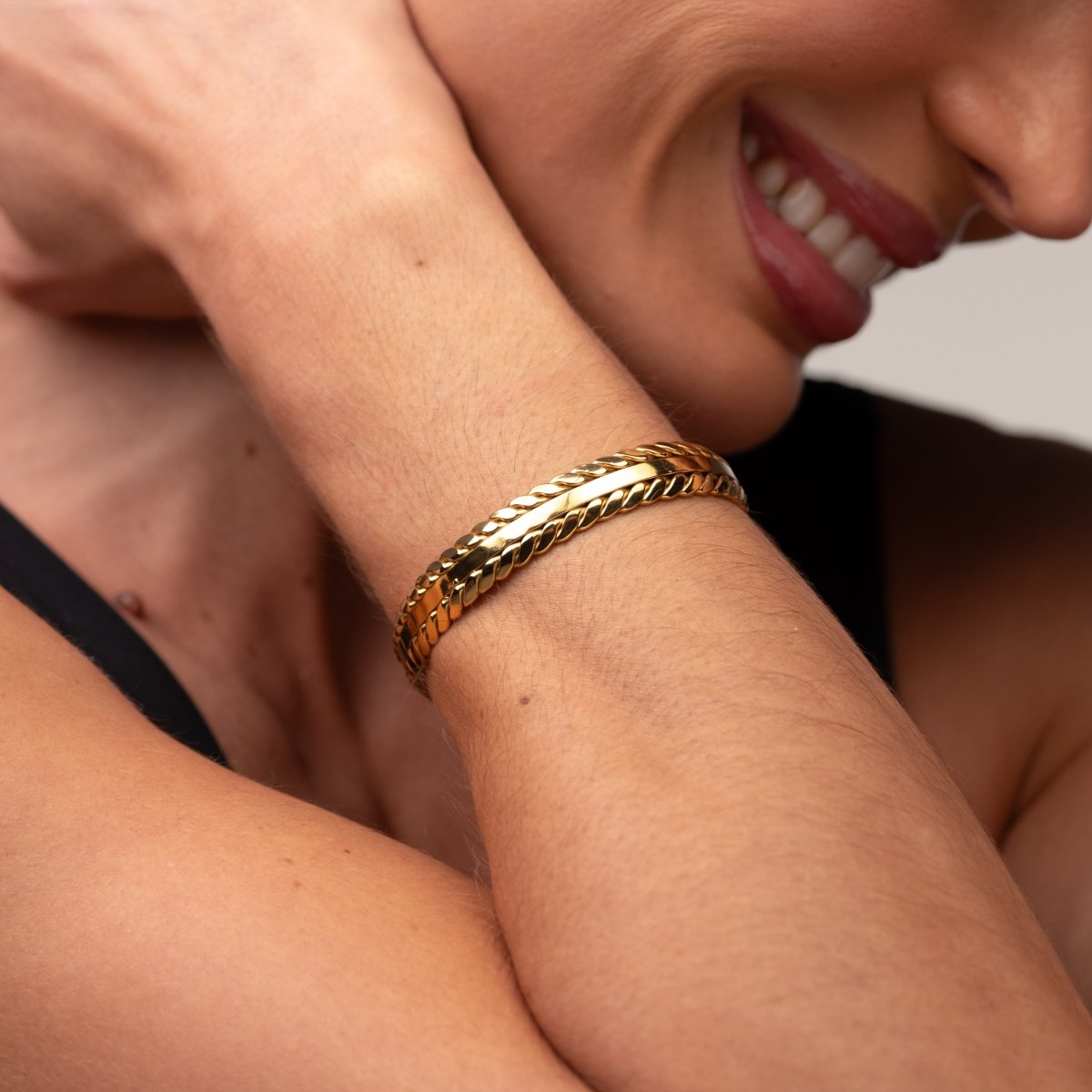 Bracelete Folhas Dourada Banhado em Ouro 18k