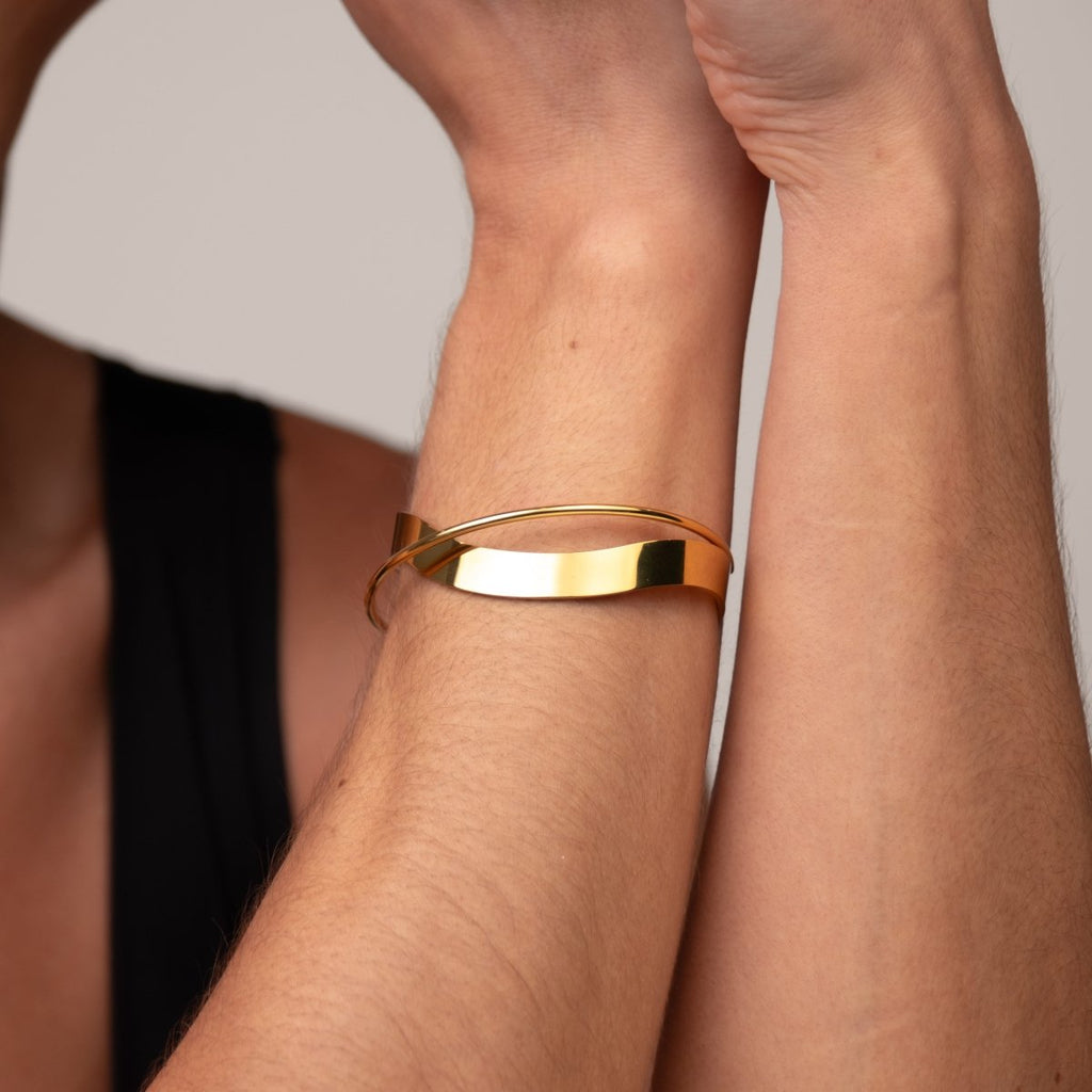 Bracelete Inter Banhado em Ouro 18k