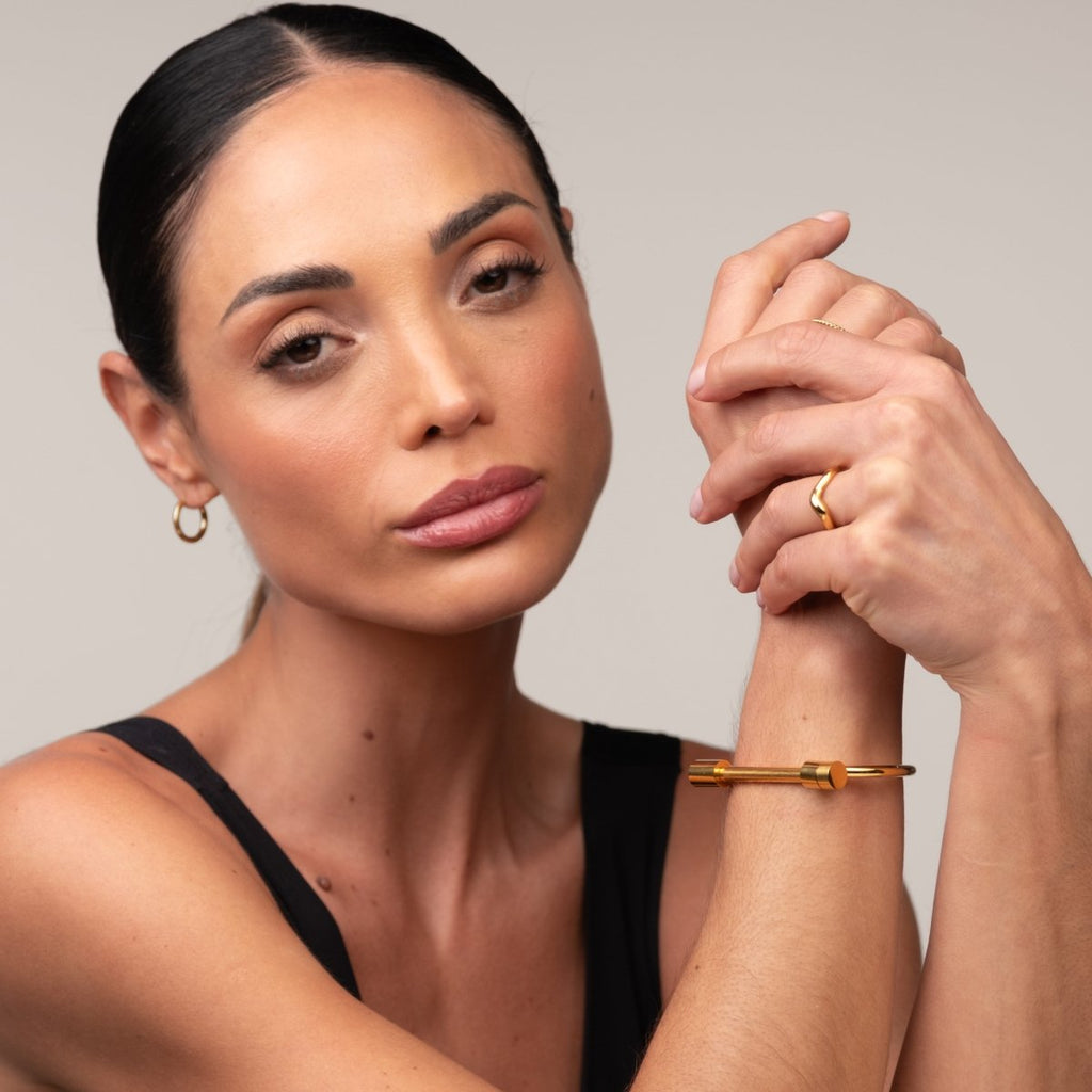 Bracelete Manguito Parafuso Banhado em Ouro 18K