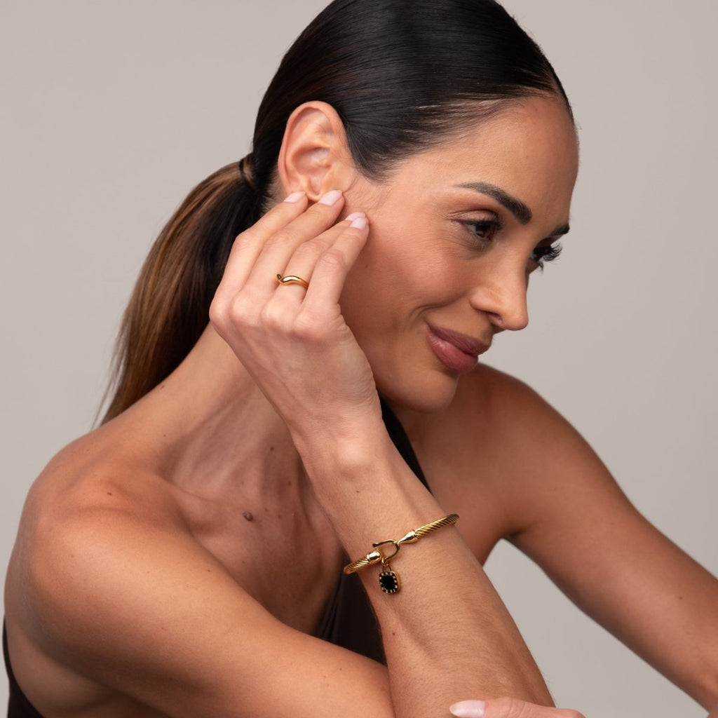 Bracelete Pingente Ônix Quadrado Banhado em Ouro 18K