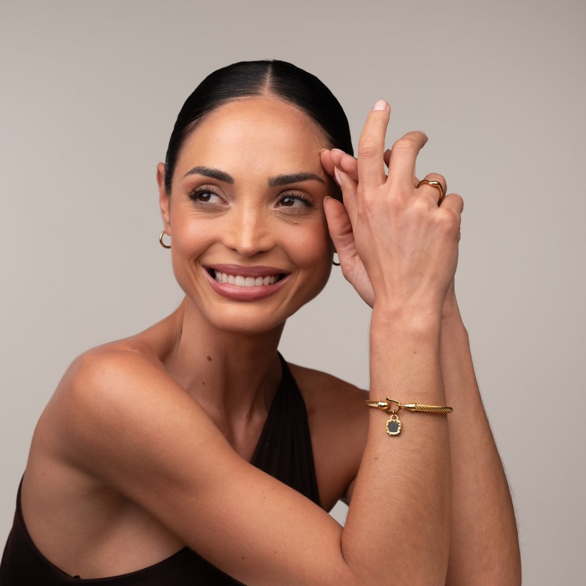 Bracelete Pingente Ônix Quadrado Banhado em Ouro 18K