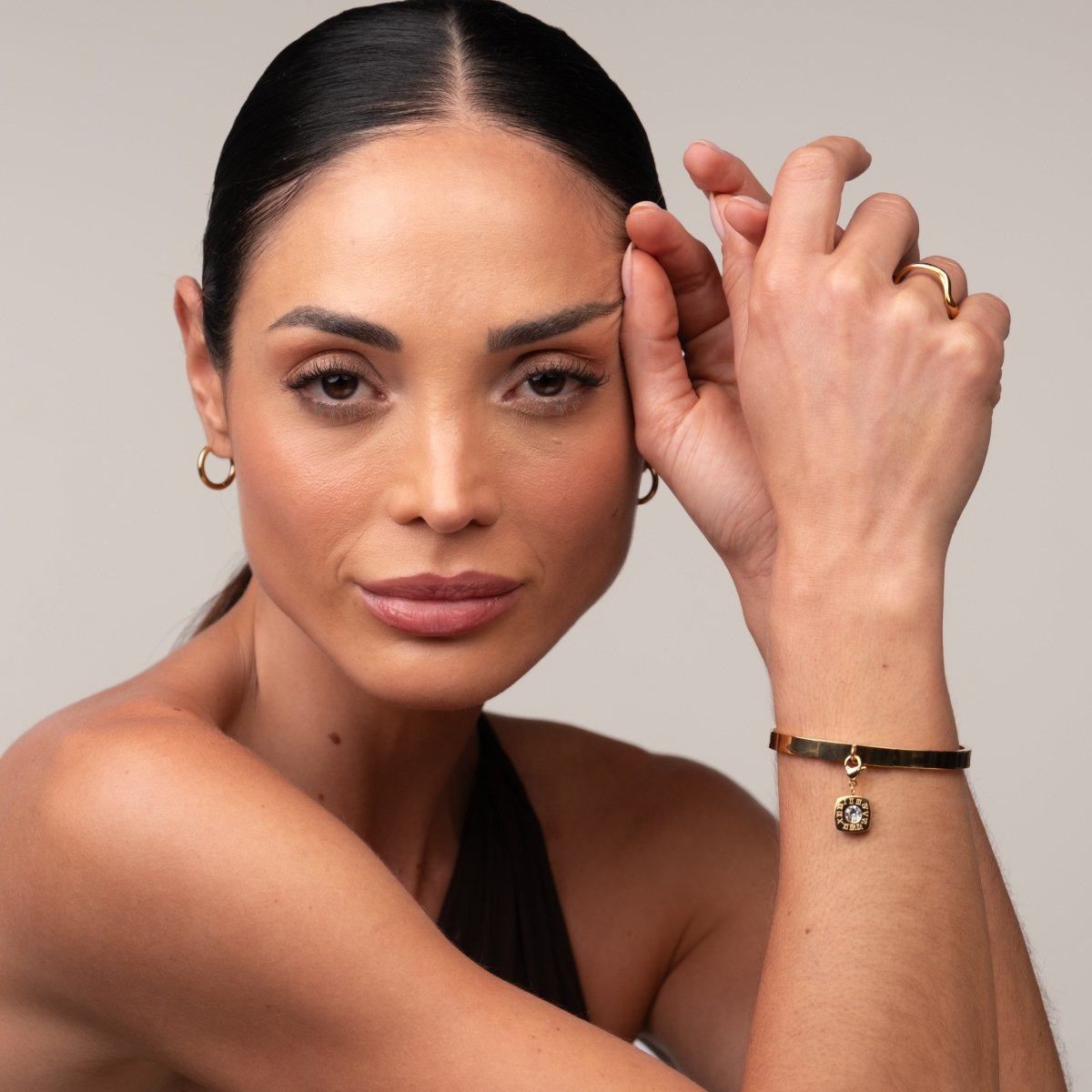 Bracelete Square Charm Banhado em Ouro 18k
