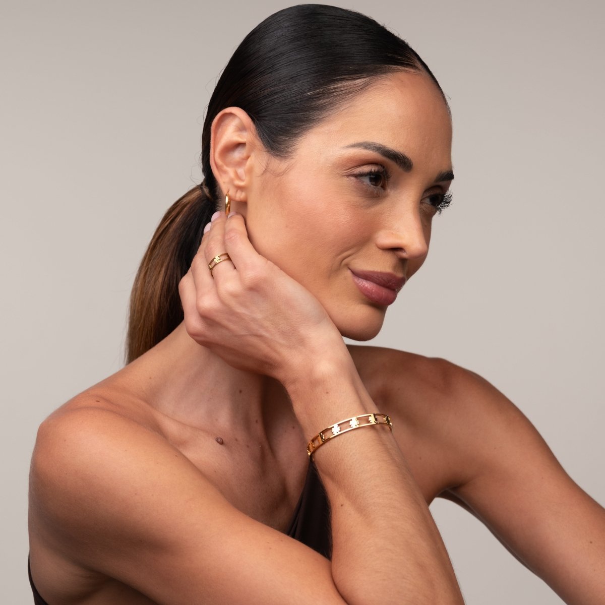 Bracelete Trevo Vazado Banhado em Ouro 18K