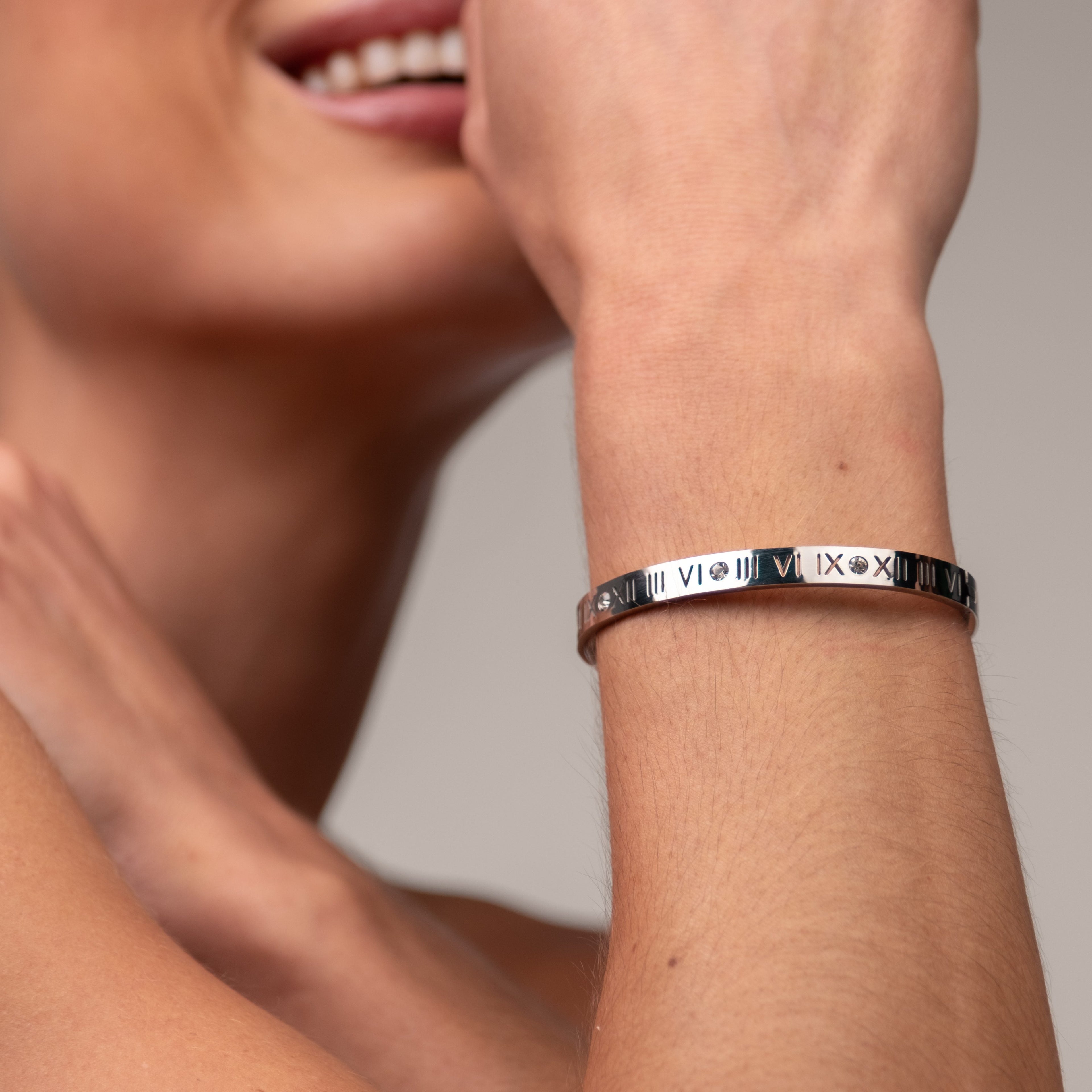 Bracelete Algarismo Romanos - Prata