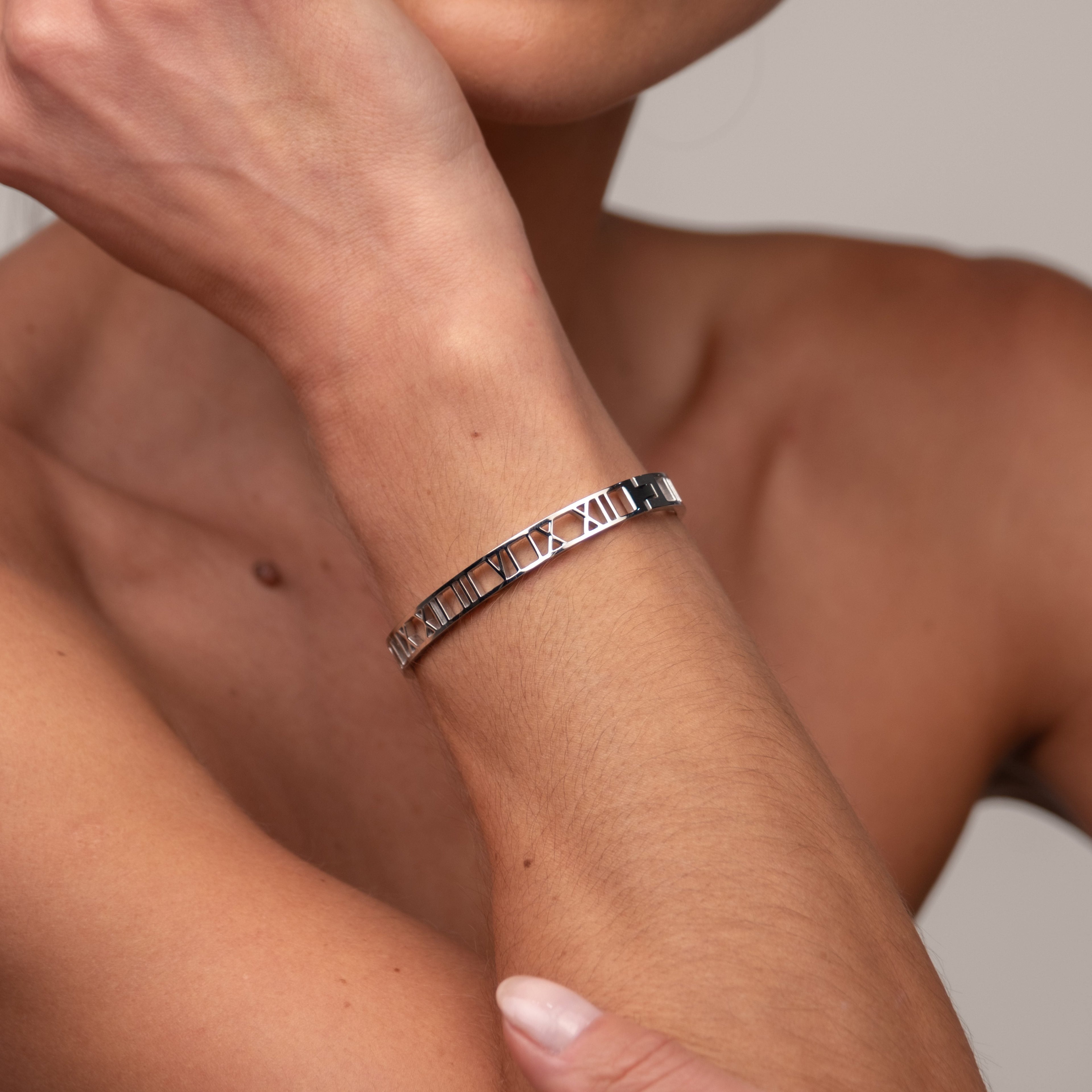 Bracelete Numeral Romanos - Prata