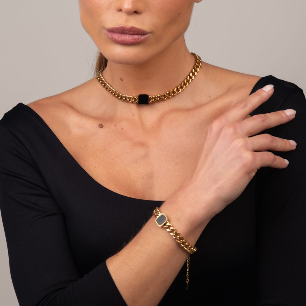 Pulseira de Corrente Pingente Ônix Banhado em Ouro 18K