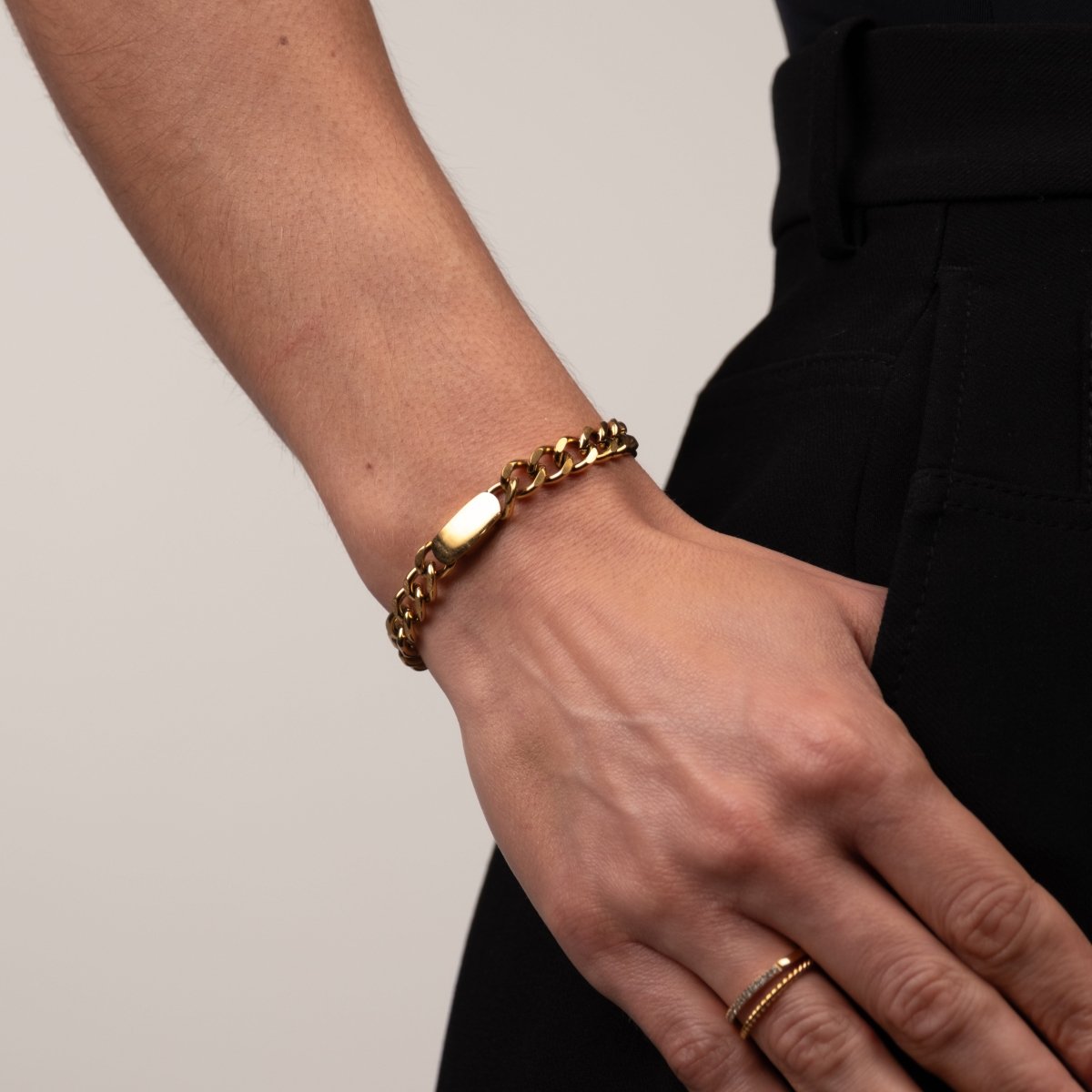 Pulseira de Corrente Pingente Retangular Banhada em Ouro 18k