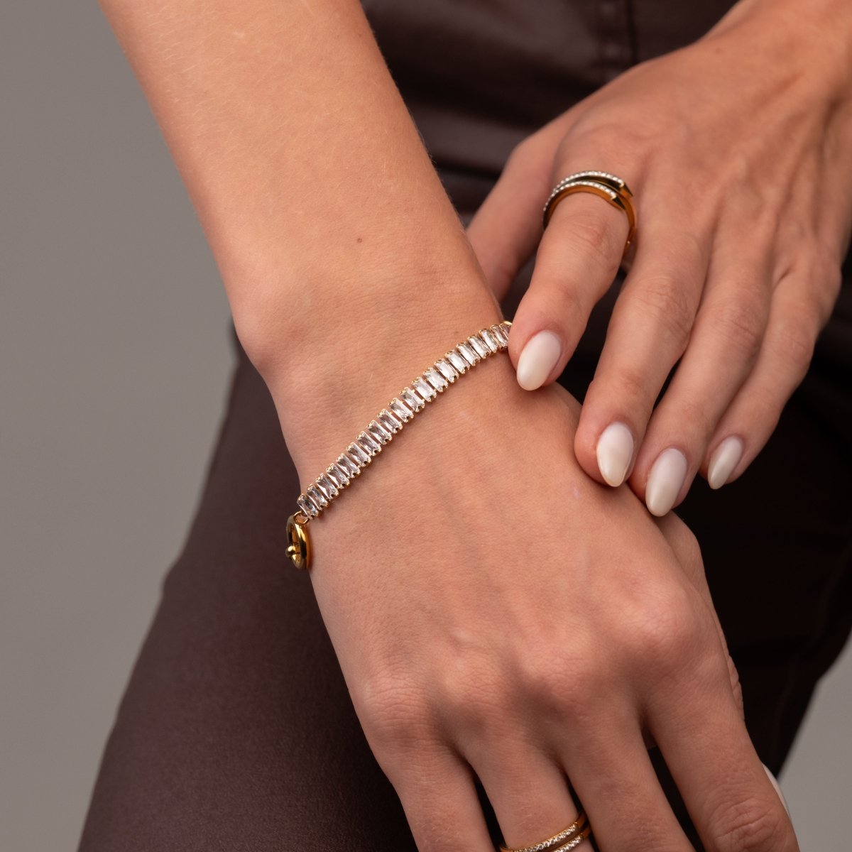 Pulseira Lock Riviera Baguete Banhado em Ouro 18K