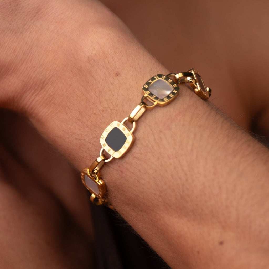 Pulseira Mono Quadrada Banhado em Ouro 18k